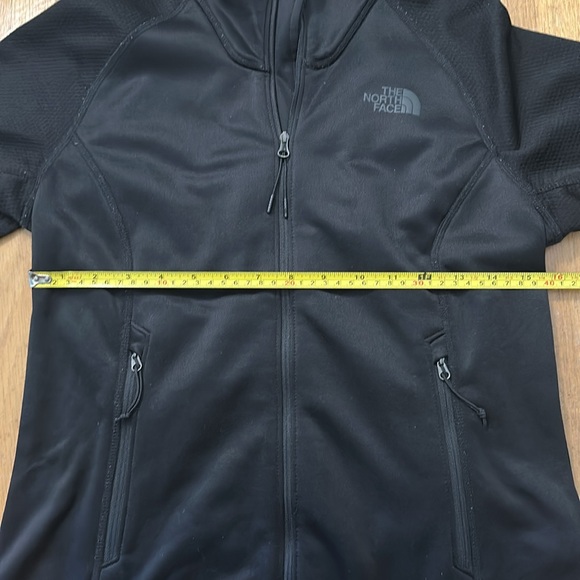 North Face | Women’s black fitted zip up jacket - Picture 9 of 16